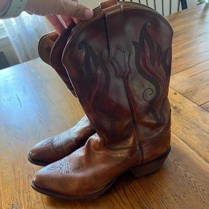 10 1/2 Tony Lama men’s cowboy boots.